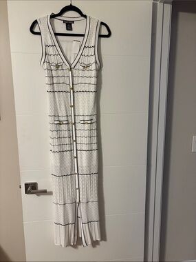 Trendy Threads White Knit Maxi Dress with Black Trim and Gold Buttons New SzM
